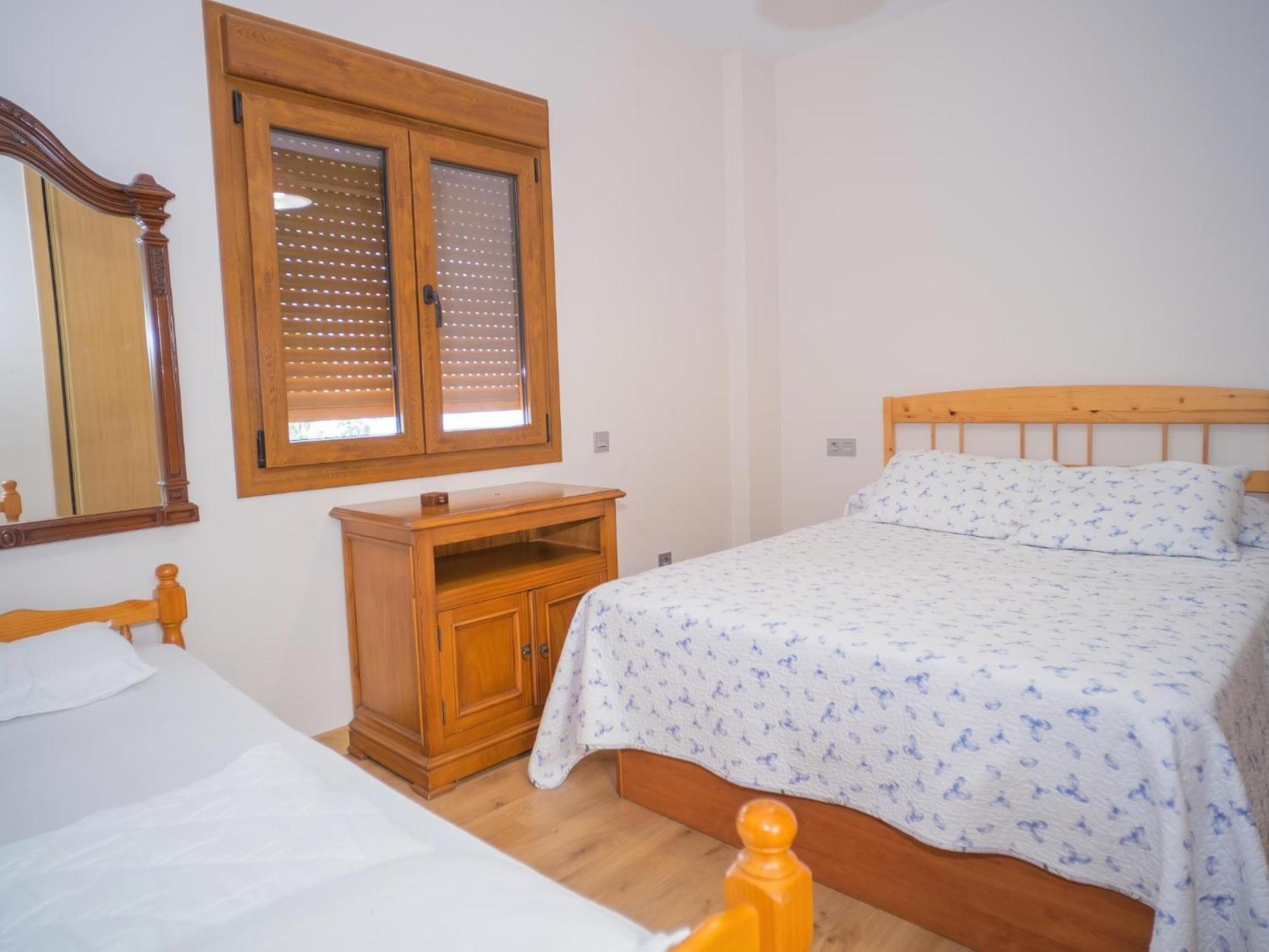 Con Piscina Privada Vistas A Campo De Golf Holiday home *