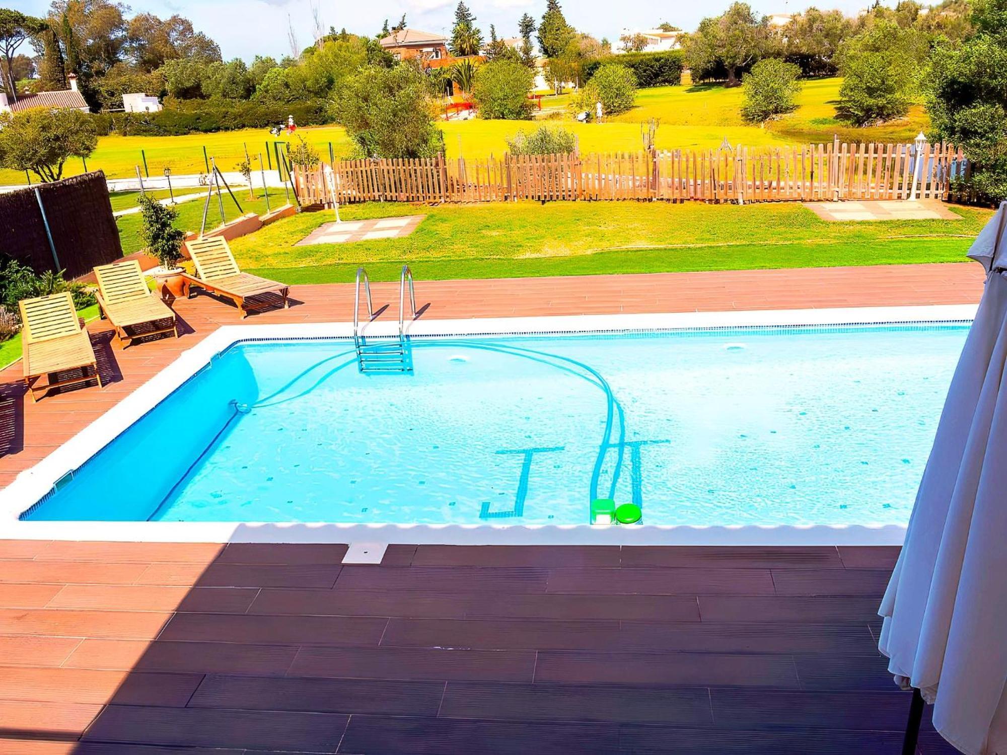 Con Piscina Privada Vistas A Campo De Golf Holiday home Chiclana de la Frontera